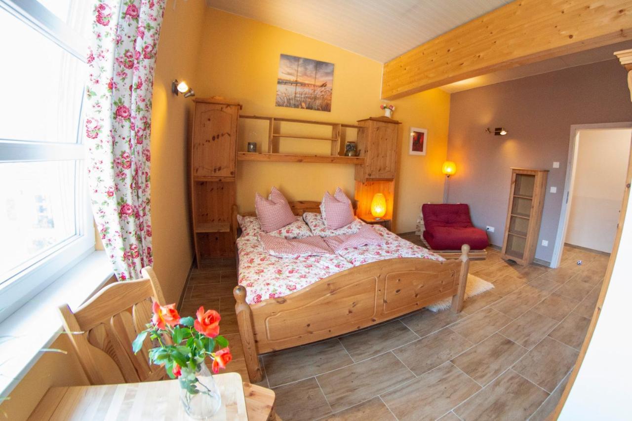 Ranchzimmer Am Hippo-Campus Reit- Und Therapiezentrum Deutsch Haslau Extérieur photo