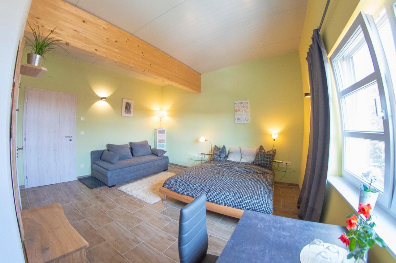 Ranchzimmer Am Hippo-Campus Reit- Und Therapiezentrum Deutsch Haslau Extérieur photo